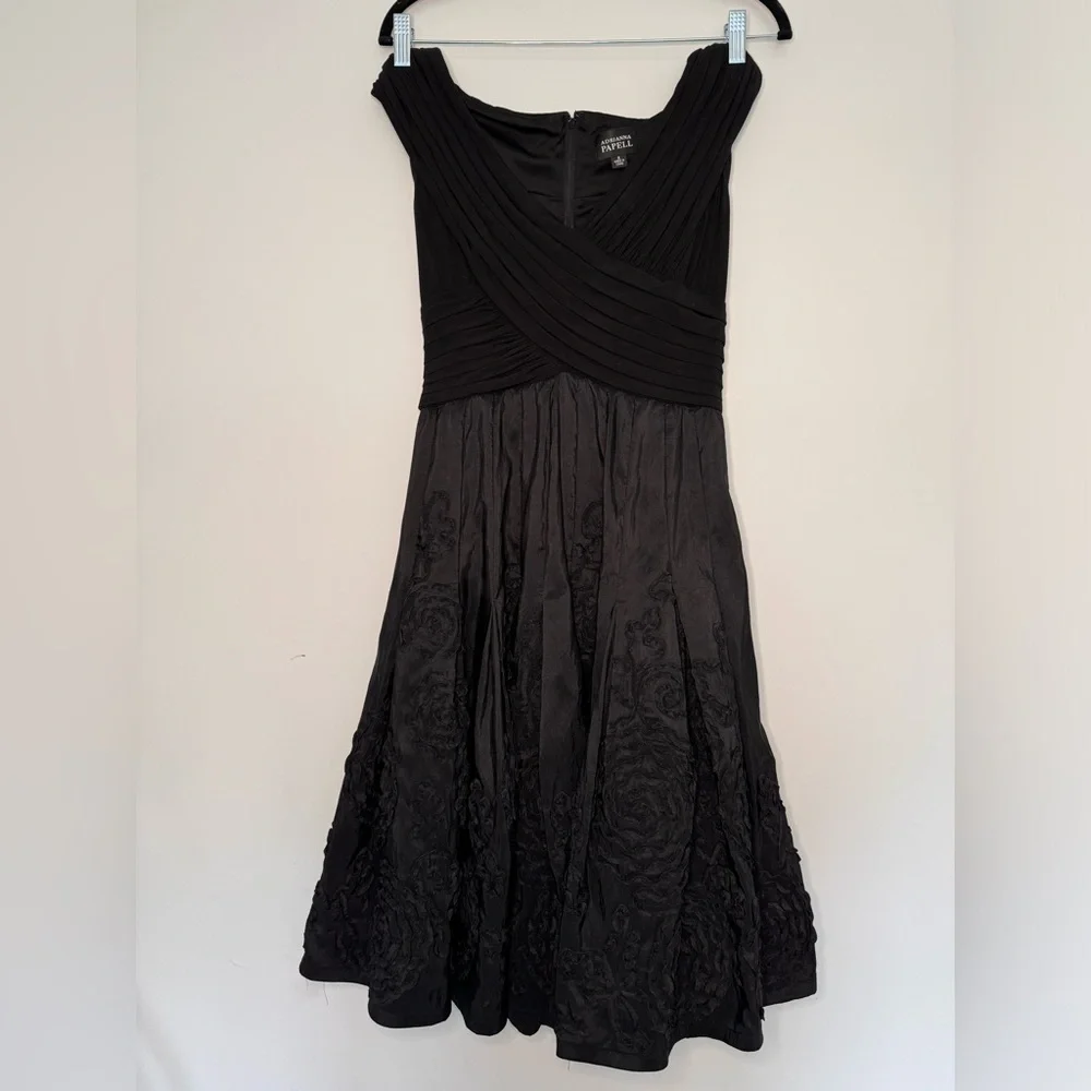 Adrianna Papell Black Taffeta Formal Cocktail Dress - Picture 3 of 6